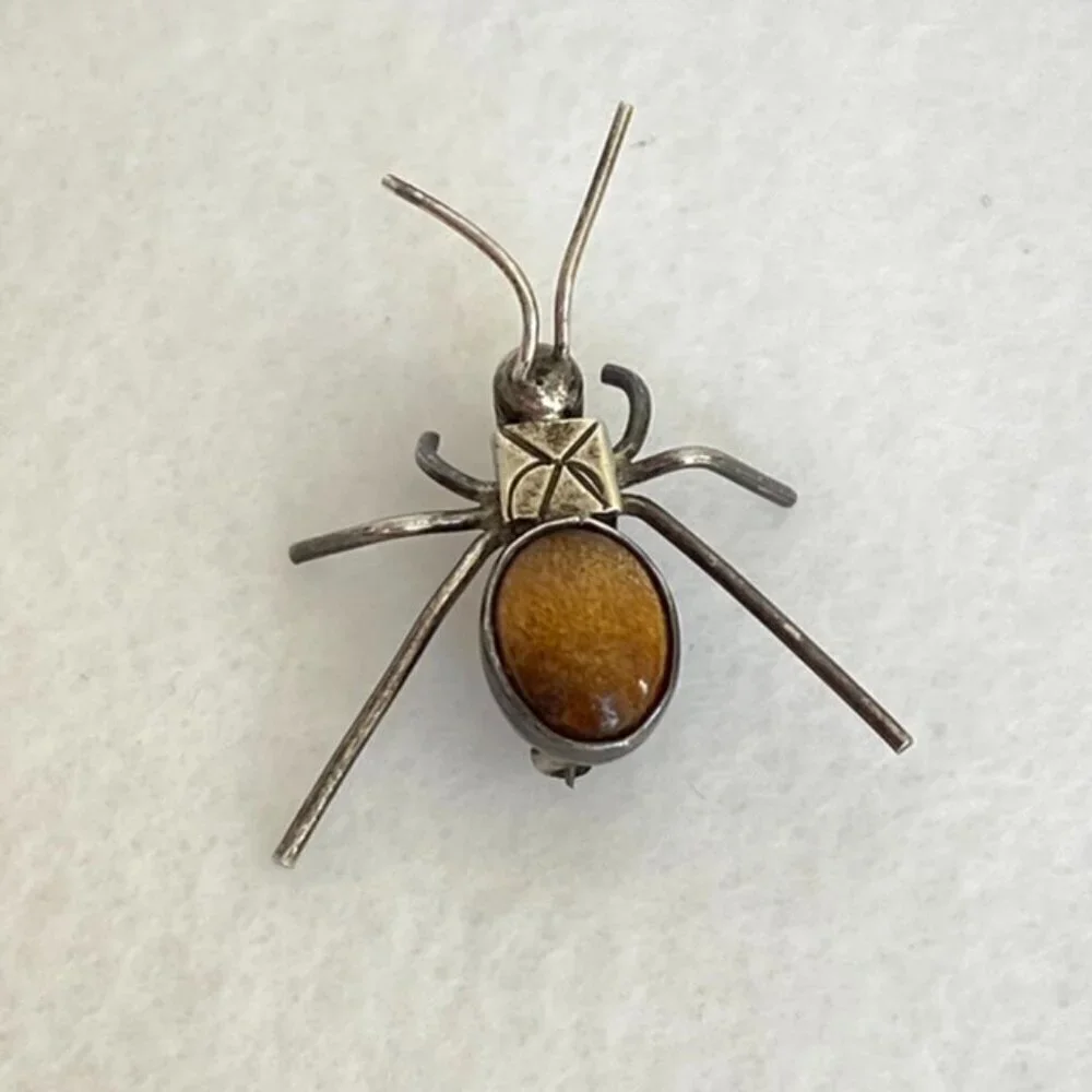 Sterling Silver 925 Oval Tigers Eye Cabochon Spider Critter Dainty Bug Brooch